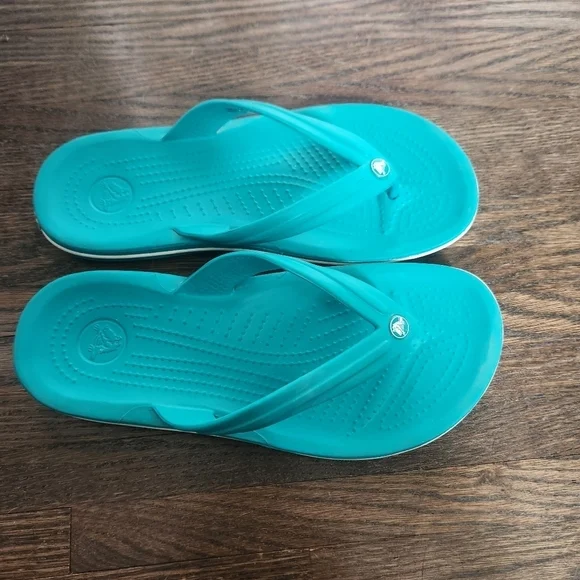 Unisex Croc Flipflops - Green - Size Men's 5 Women's  7 - Picture 3 of 7